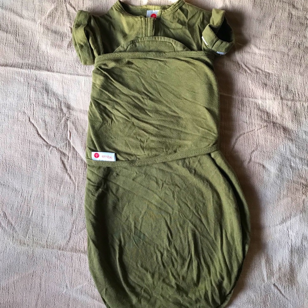 Embe Transitional swaddle